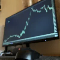 مربی ترید آموزش استراتژی عملی و قابل اجرا