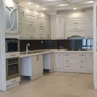 ۷۰۰ متر مستغلات اداری در ۳ طبقه با ۲۲ تا پارکینگ