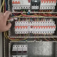 خدمات برق ماهان-رفع اتصالی-برقکار-برقکاری
