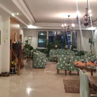 خانمی برای امورات منزل