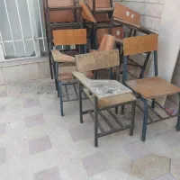 آبسردکن و صندلی دسته دار