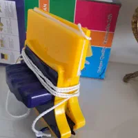 شیشه پاک کن مغناطیس
