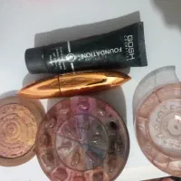 ارایشی کرم پودر سایه ریمل