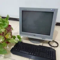 مانیتور وکیبرد