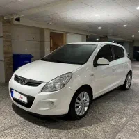 هیوندای i20