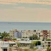 آپارتمان سه خوابه با چشم انداز دریا و استخر دار