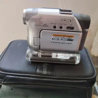 دوربین فیلمبرداری و عکاسی سونی و پاناسونیک درحدنو|دوربین عکاسی و فیلم‌برداری|پرند, فاز ۶|دیوار