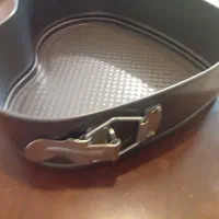 قالب کیک آکبند