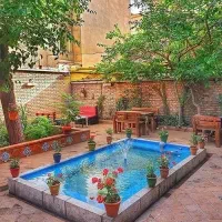 منزل-قدیمی-و-کلنگی