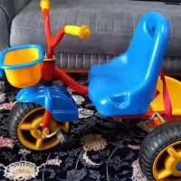 سه چرخه وماشین ۴چرخ