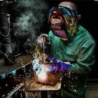 جوشکار ،جوشکاری سیار.