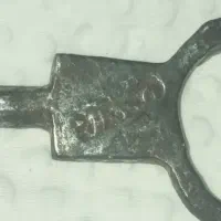 کلید صدساله|کلکسیون اشیاء عتیقه|ورامین, ورامین|دیوار