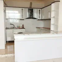 نصب انواع برچسب کابینت(کاور و تغییر رنگ کابینت)