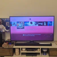 ps4 دوسته یک ترا درحد نو  با جعبه تمامی لوازم