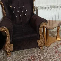 مبل ۷نفره به همراه میزو۲عسلی