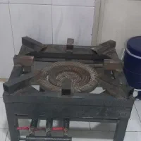 اجاق گاز سه شعله در حد نو کاملا سالم
