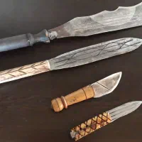 چاقو با تیغه خوب|کلکسیون اشیاء عتیقه|برخوار, |دیوار