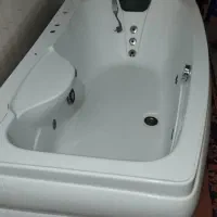 وان حمام جکوزی دار آمریکایی و اتاقک و... داخل اگهی