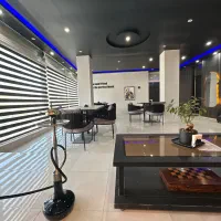 همکار خانم کار در کافه