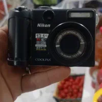 دوربین فیلم و عکاس نیکون