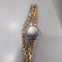 ساعت زنانه بسیار لاکچری و زیبا|ساعت|شاهینشهر, فردوسی|دیوار