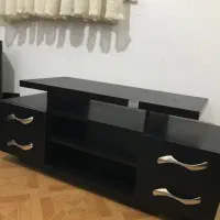 میز تلویزیون بسیار تمیز