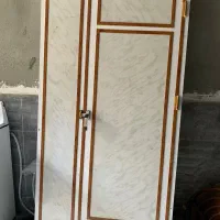 درب سرویس بهداشتی کاملا سالم