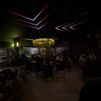 سرویس زن و سالندار