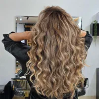 جذب مدل به صورت محدود برای تکنیک های رنگ ولایت|خدمات آرایشگری و زیبایی|اصفهان, ملک|دیوار