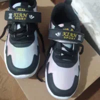 کفش بچگانه نو