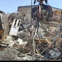 ضایعاتی اهن میخرم در محل تسویه روی باسکول