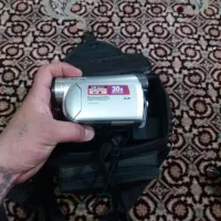 دوربین فیلم برداری با کلیه ولازم