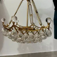 یک عدد لوستر تمیز
