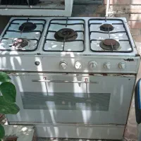 سینک ظرفشویی و گاز پنج شعله