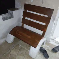 نیمکت چوبی جالب