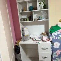 میز تحریر کتابخانه