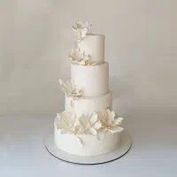 ماکت کیک فوندانتی با گلهای شکری