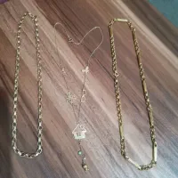 مقداری طلا بسیار نو 300 بالای تابلو