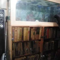آکواریوم بهمراه میز کتابخانه