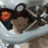 یک عدد تخت بچه  در حد نو