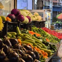 نیازمند نیری کار جهت میوه فروشی