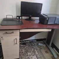 میز کامپیوتر و  چاپگر