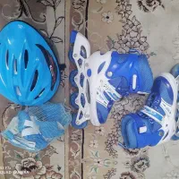کفش اسکیت همرا با کلاه و محافظ