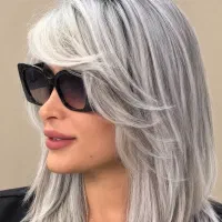 مرکز تخصصی Vip  رنگ مو  یخی و بلوندلوکس