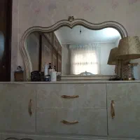 تخت دونفره به همراه اینه و کنسول قیمت توافقی