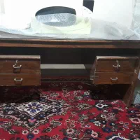 میز کامپیوتر درحد نو