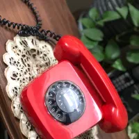 تلفن رومیزی قدیمی