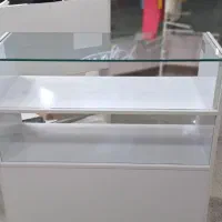 دو عدد پیشخوانبزرگ،دوعدد پیشخوان کوچک،یک عدد دکور