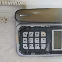 تلفن رو میزی