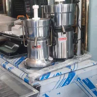 آبمیوه گیری صنعت  ۲۰۰ کیلو ۳۰۰کیلو ۶۰۰کیلو یک تن